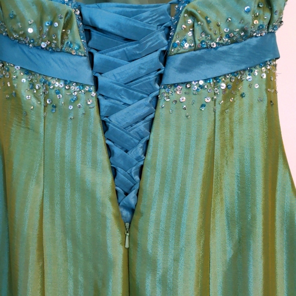 Formal/Prom floor length corset mermaid style dress - Picture 4 of 13